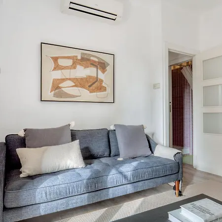 Nova Esquerra De Leixample 3br W 2 Balconies Bcn-111 *