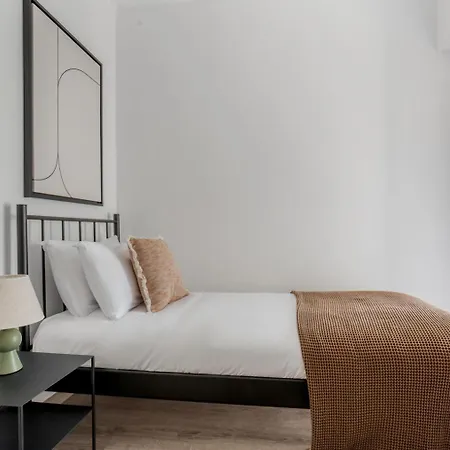 Nova Esquerra De Leixample 3br W 2 Balconies Bcn-111 Barcelona