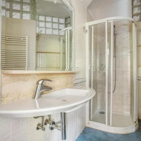 Apartment Nova Esquerra De Leixample 3br W 2 Balconies Bcn-111